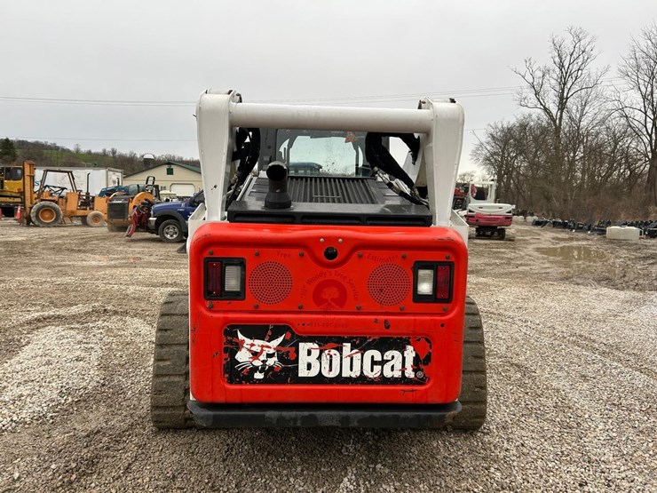 2023-bobcat-t770-image-3