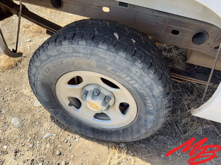 2002-chevrolet-silverado-1500-ls-image-19