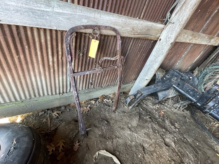 #6088-•-vintage-hay-hooks-image-3