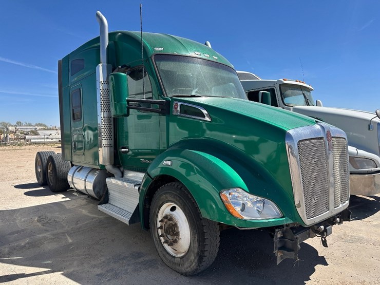 2018-kenworth-t680-image-3