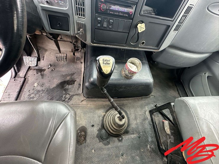 2004-international-7600-image-27