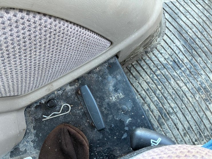 john-deere-5085e-image-30