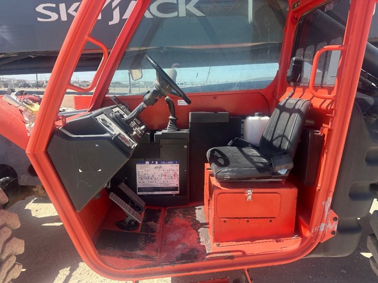 2018-skyjack-sj1056-image-10