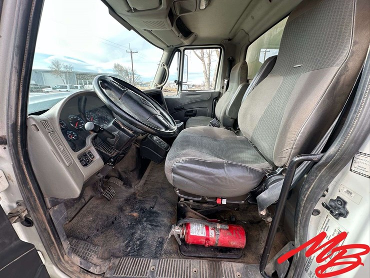 2008-international-7400-image-33