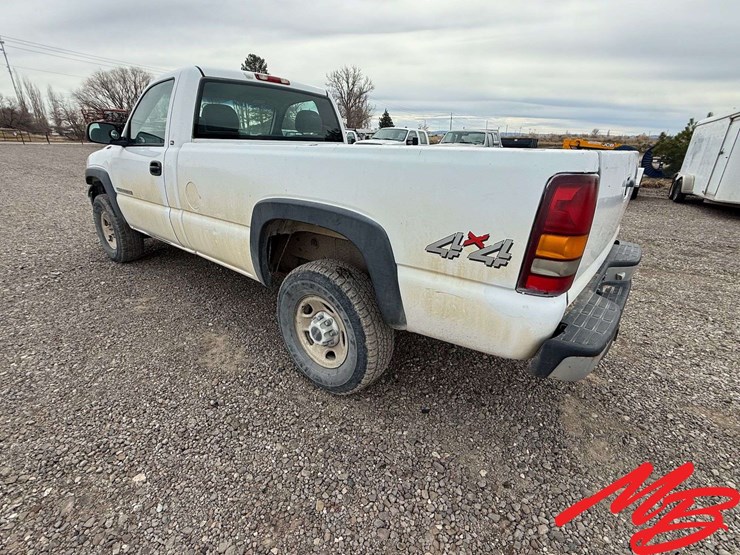 2001-gmc-2500hd-image-4