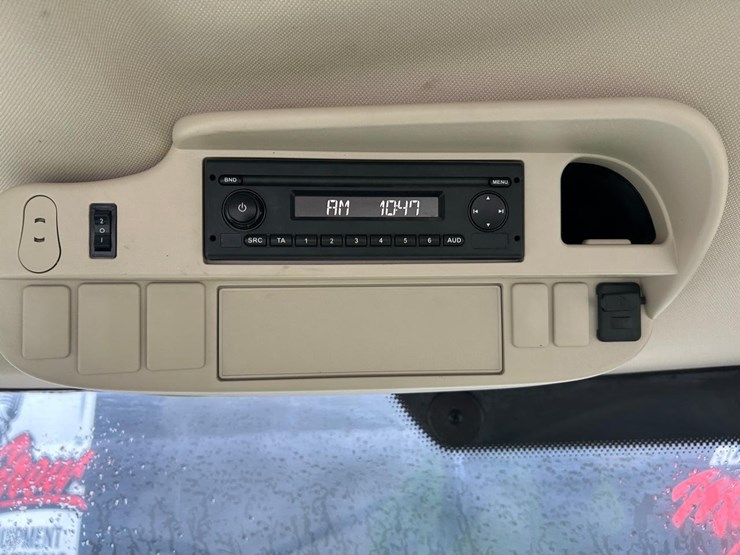 2019-john-deere-6155r-image-26