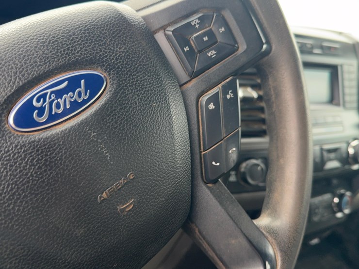 2018-ford-f350-xl-image-24