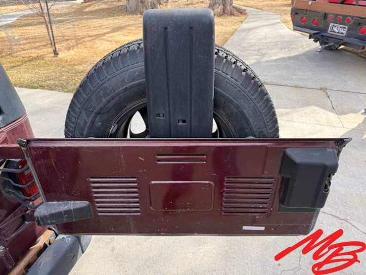 2004-jeep-wrangler-sport-image-38