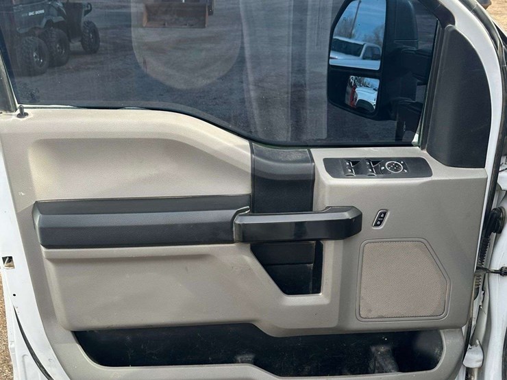 2019-ford-f250-xl-image-19
