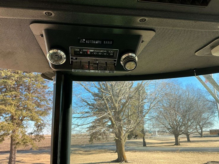 1980-john-deere-4440-image-18