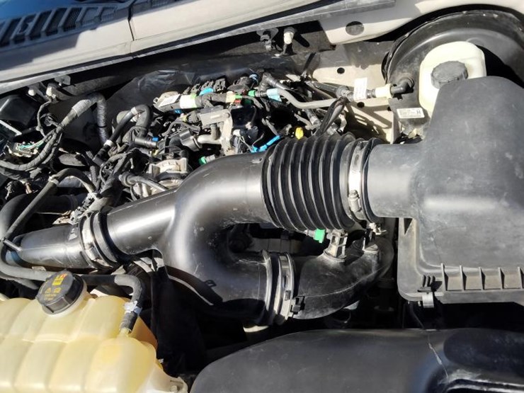 2019-ford-f150-image-35