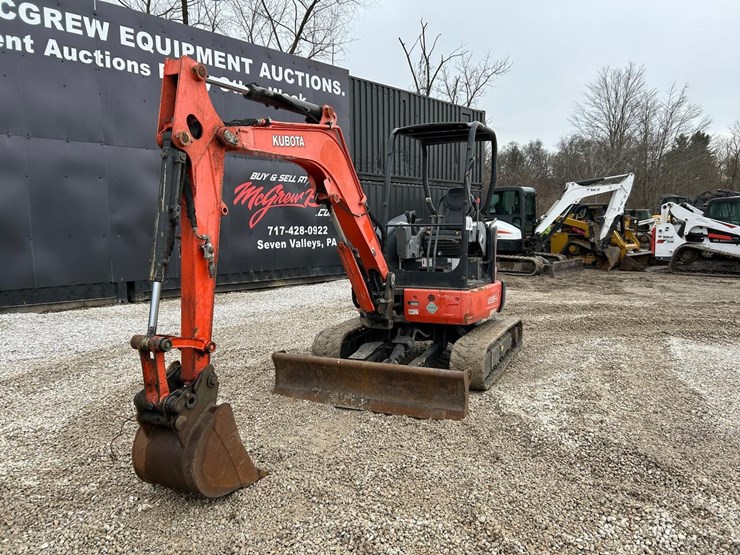 2015-kubota-u35-4-image-7