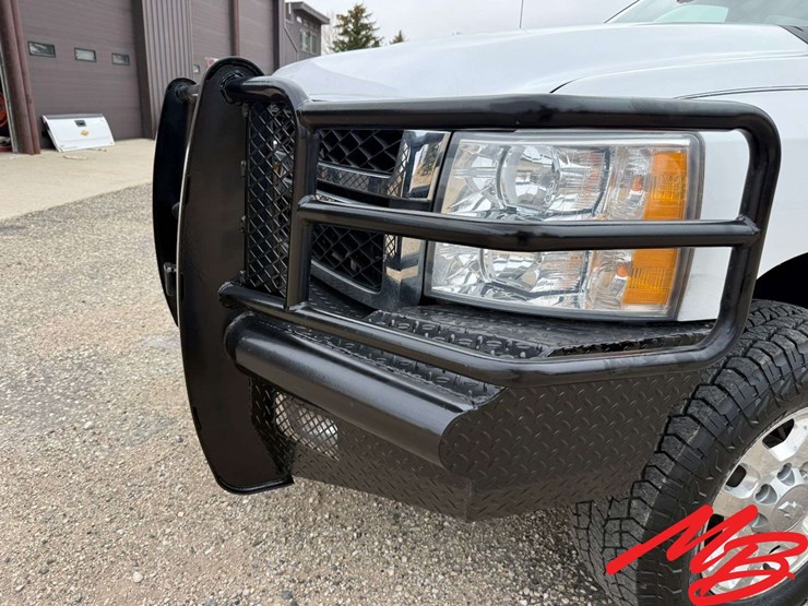 2014-chevrolet-silverado-2500-image-17