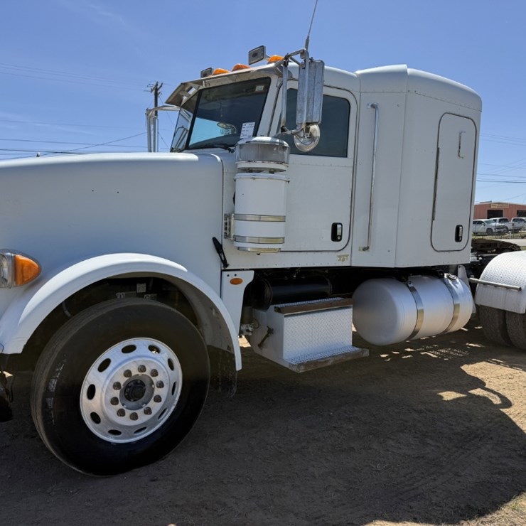 2013 PETERBILT 367