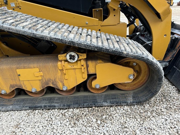 2023-caterpillar-299d3-image-14