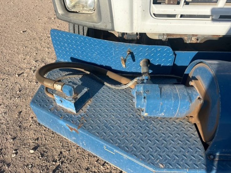 2005-gmc-topkick-c6500-image-4