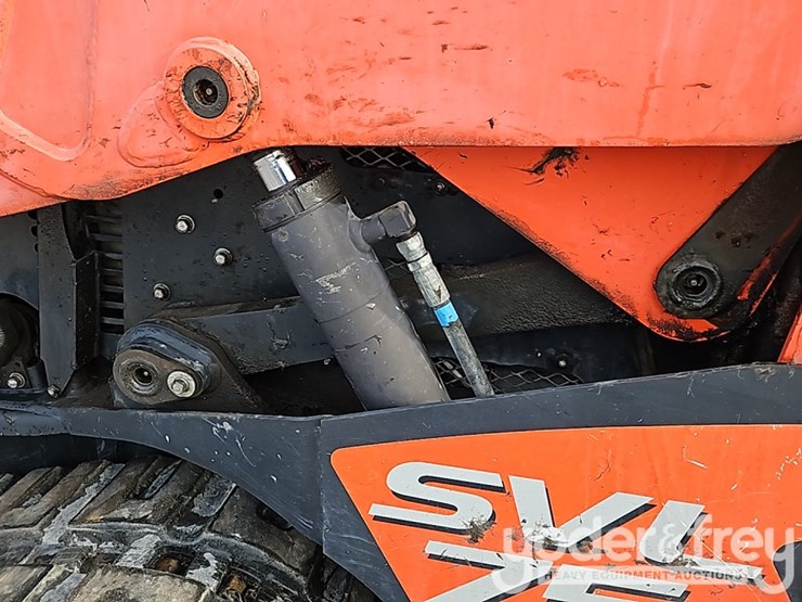 2020-kubota-svl75-2-image-21