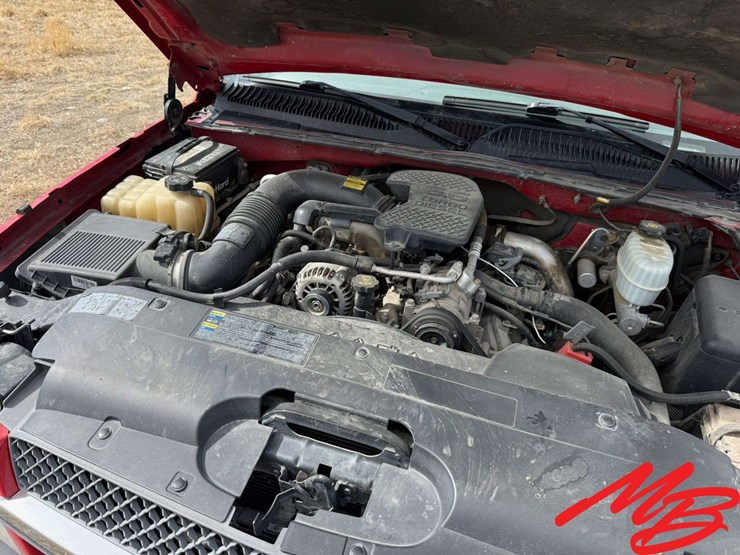 2004-chevrolet-silverado-2500-image-27