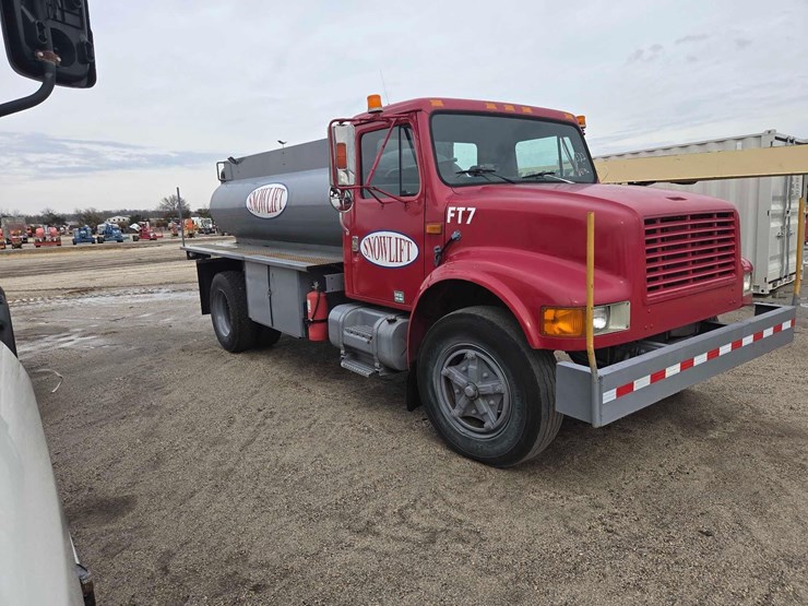 international-4700-image-2