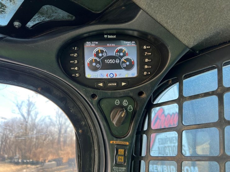 2020-bobcat-t770-image-19