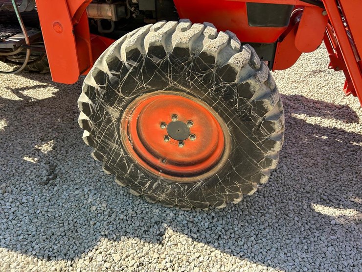 kubota-m5700-image-11