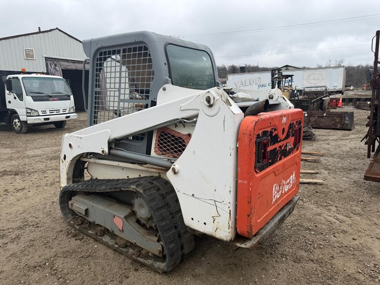 2016-bobcat-t450-image-2