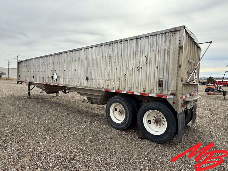 1980-wilson-grain-trailer-image-3