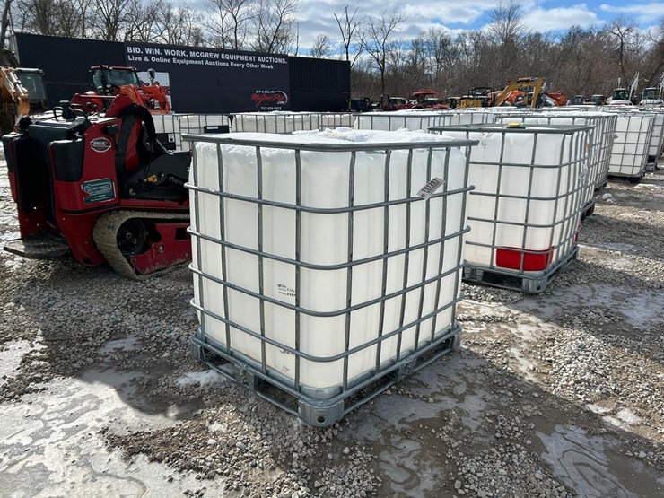 water-tank-tote-image-4