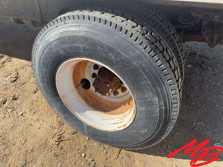 2000-international-4900-image-10