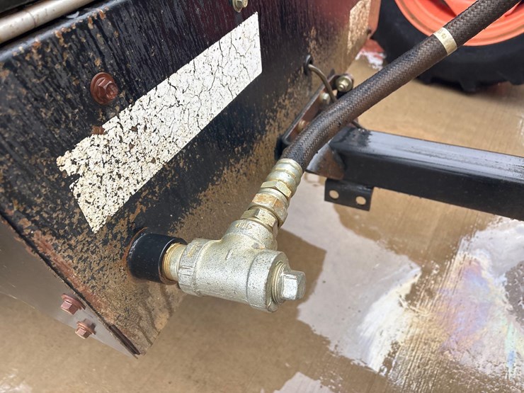 2012-sullair-185-cfm-image-17