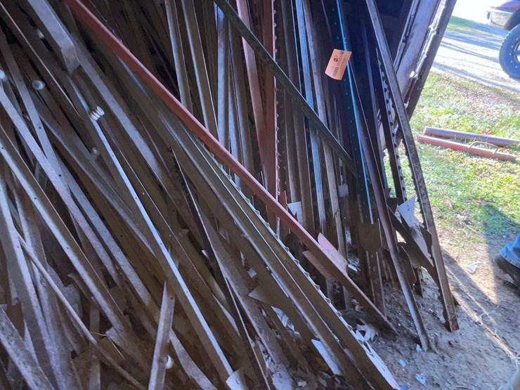 #6089-•-large-quantity-of-t-posts-image-3