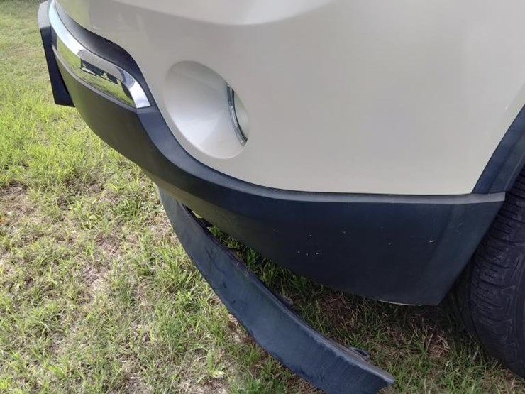 2012-gmc-acadia-image-3