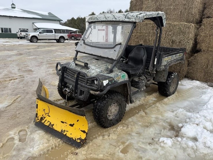 2011-john-deere-gator-image-1