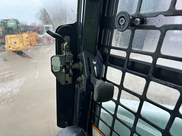 bobcat-t650-image-22