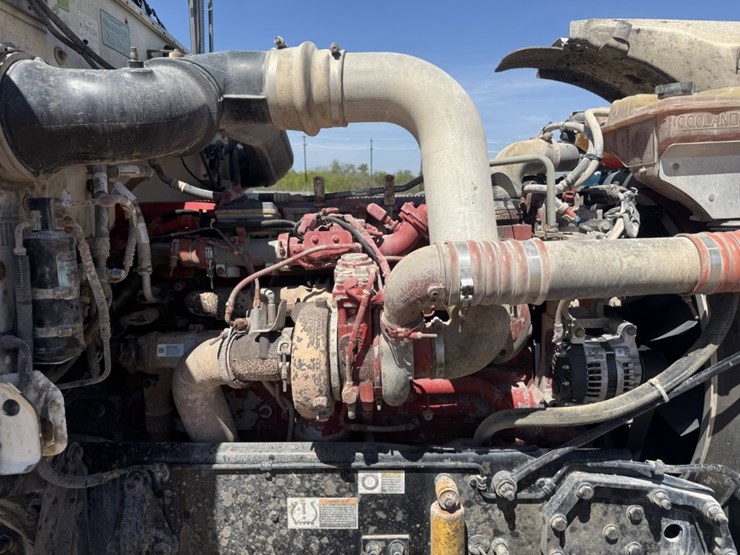 2013-peterbilt-367-image-10