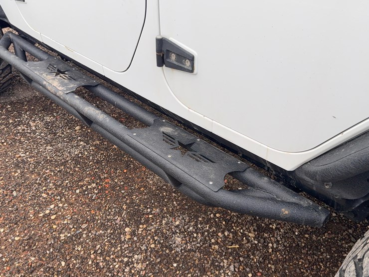 2014-jeep-wrangler-image-14