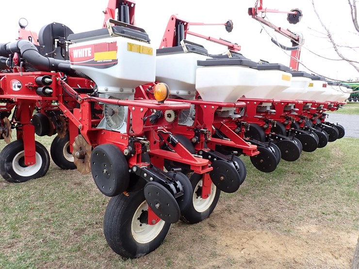 2007-white-8186-image-10