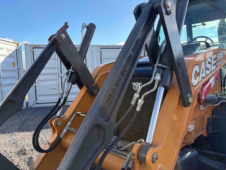 2019-case-580sn-image-10