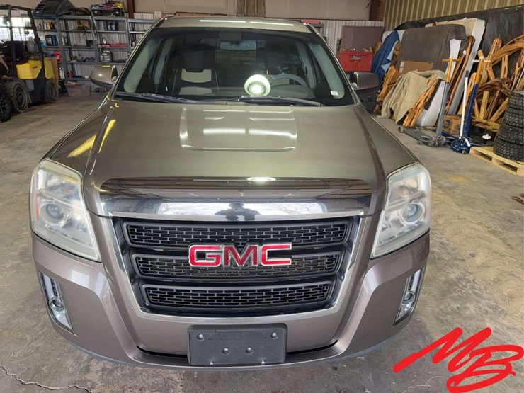 2010-gmc-terrain-sle-image-2