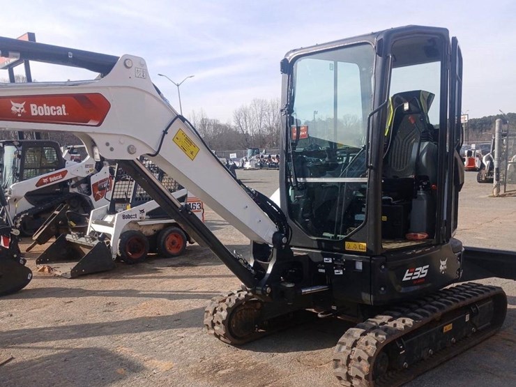 2026-bobcat-e35-image-1