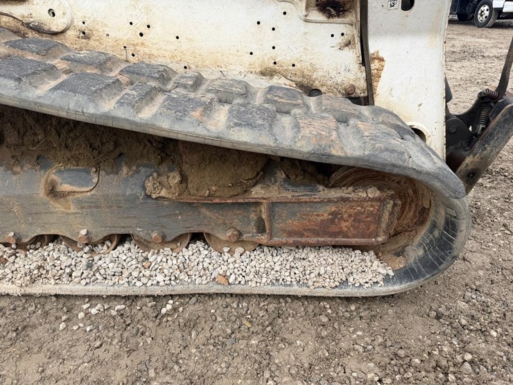 2019-bobcat-t770-image-14