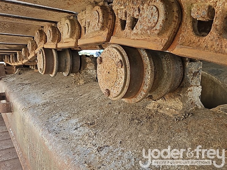 2003-komatsu-pc270-7-image-12