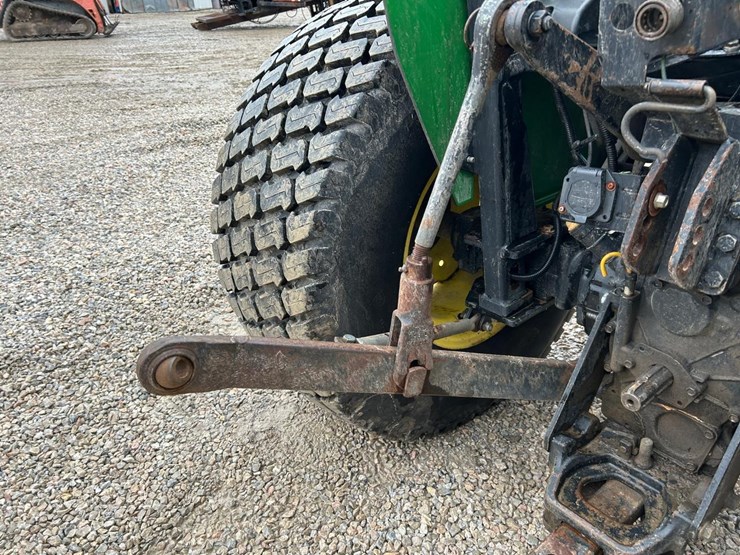 john-deere-4520-image-13