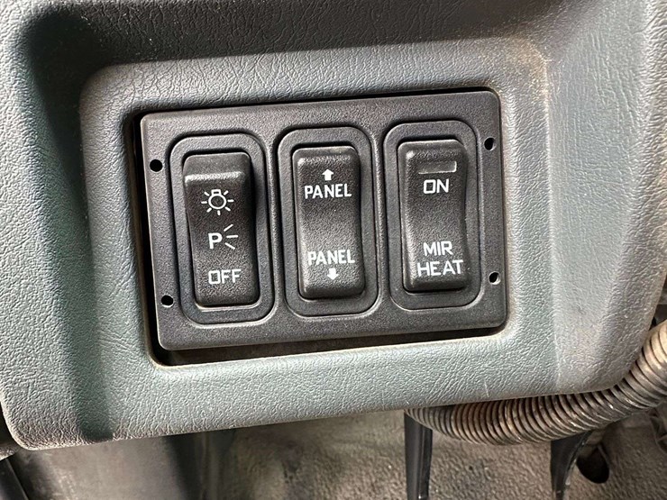 2004-international-7600-image-30