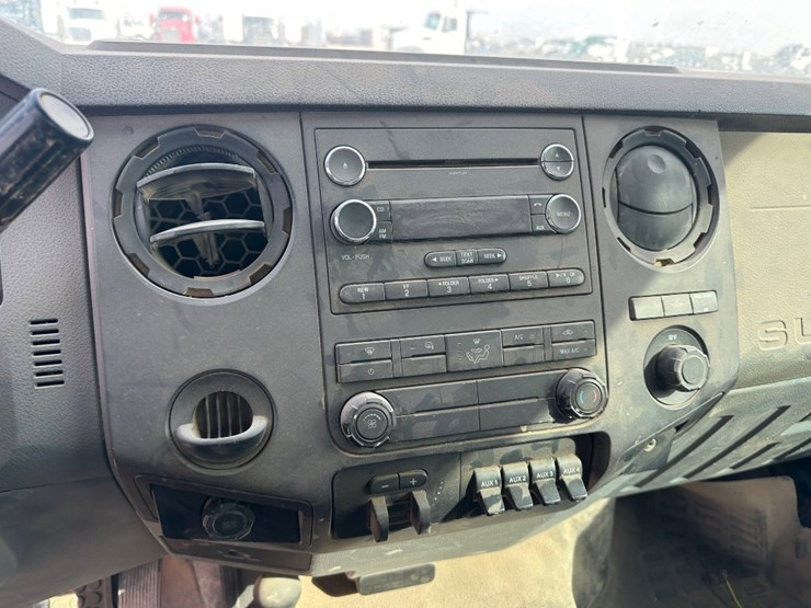 2012-ford-f550-image-8