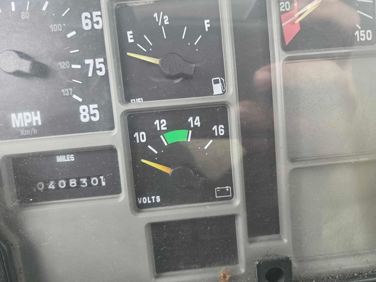 international-4700-image-7