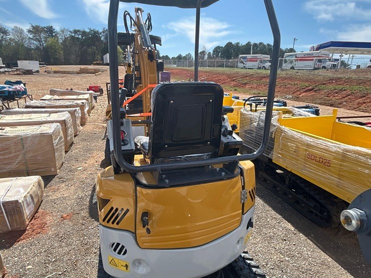 2025-sdlanch-sdle20-mini-excavator-image-7