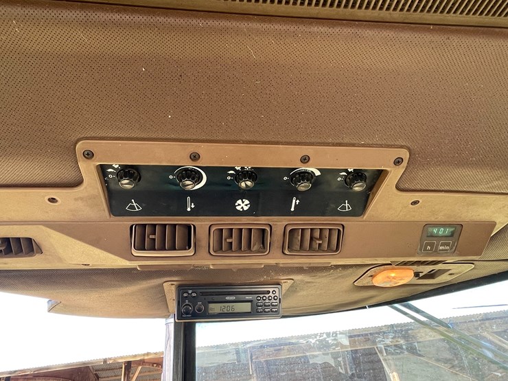 john-deere-4450-image-52