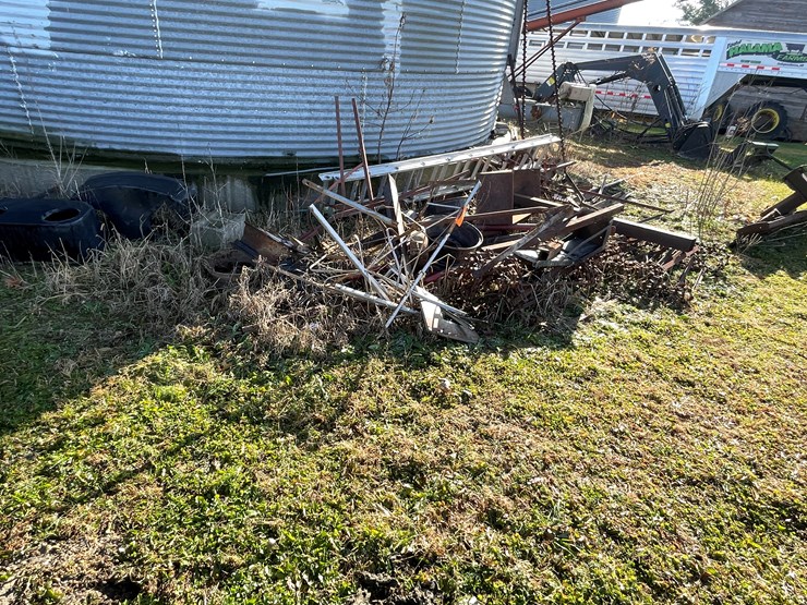 #6055-•-scrap-metal-image-2