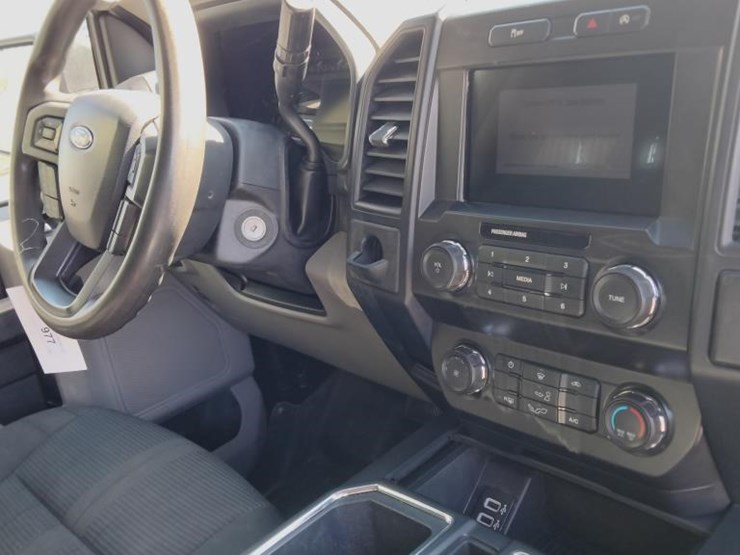 2019-ford-f150-image-29